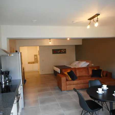 Apartment De Hoog Velden 11 *