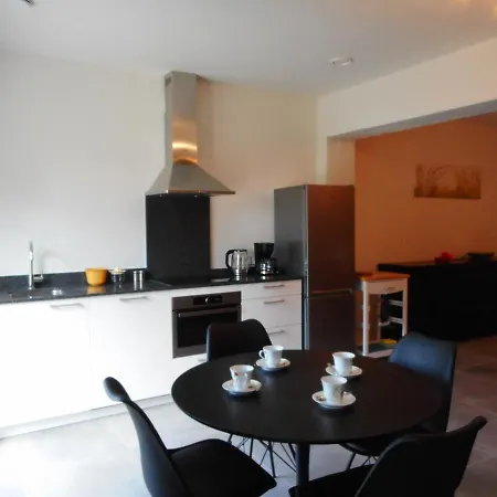 De Hoog Velden 11 * Pelt