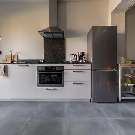 Apartment De Hoog Velden 11 *
